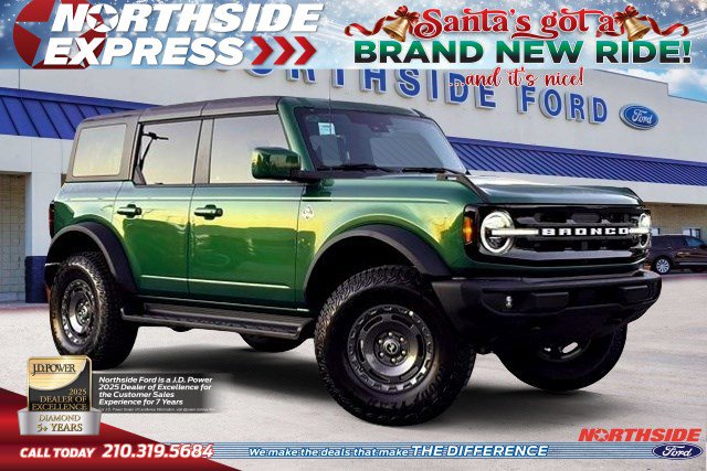 2025 Ford Bronco 4-Door Outer Banks's photo