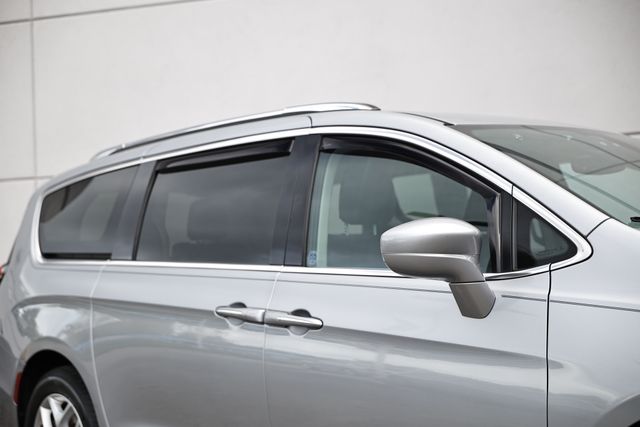 2019 Chrysler Pacifica Touring Plus photo 5