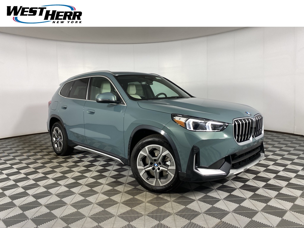 2026 BMW X1 28i's photo