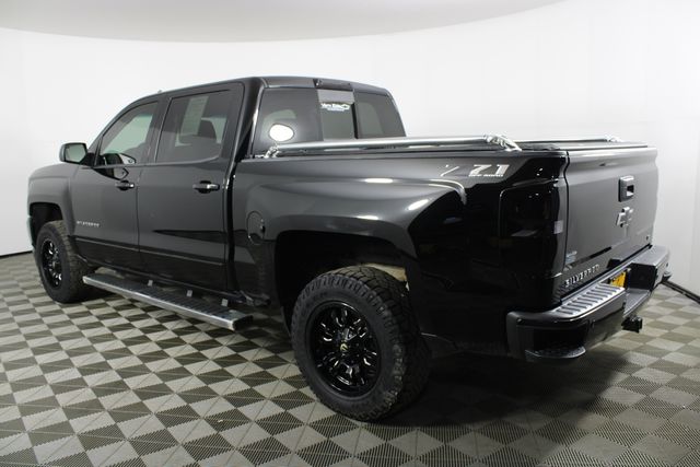 2018 Chevrolet Silverado 1500 LT photo 3