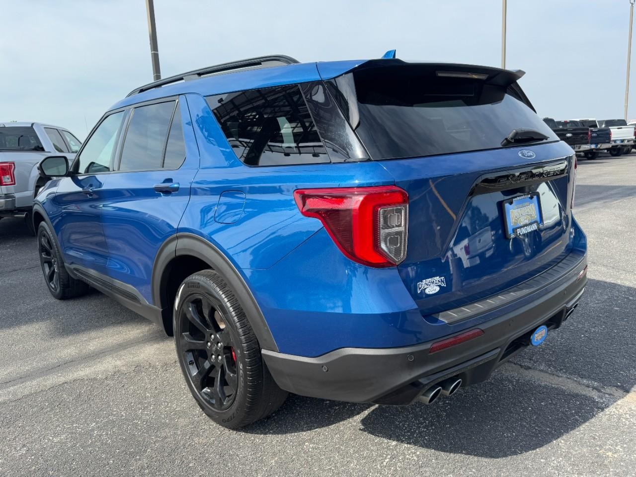 2020 Ford Explorer ST photo 3