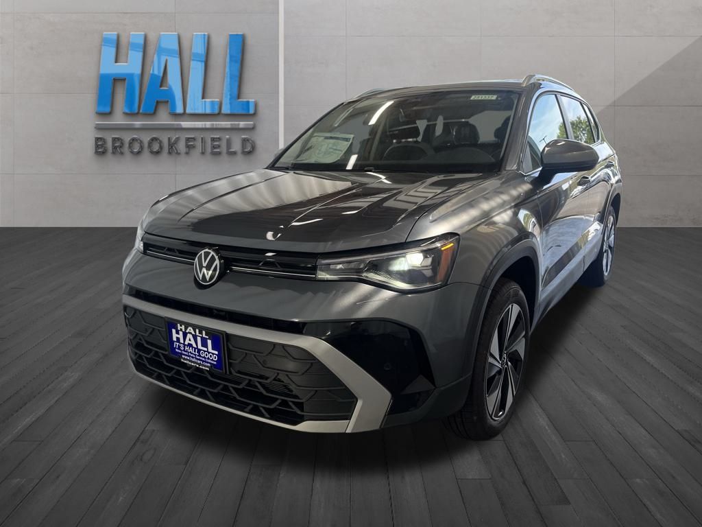 2025 Volkswagen Taos SE's photo