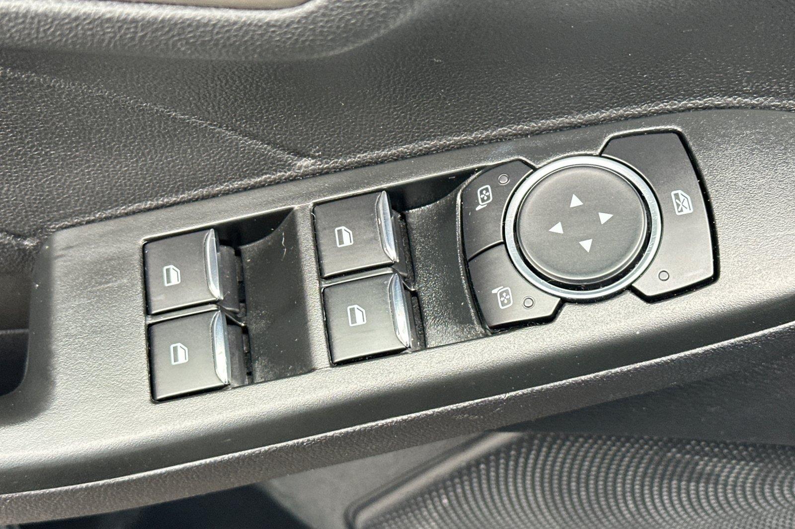 2022 Ford Escape SEL Plug-In Hybrid photo 8