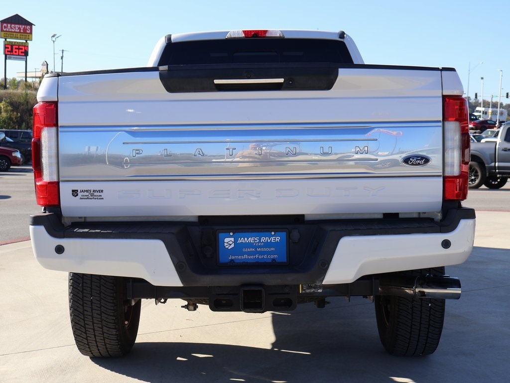 2017 Ford F-350 Platinum photo 4