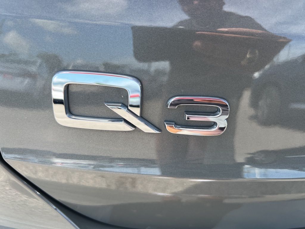 2021 Audi Q3 S line Premium Plus photo 27