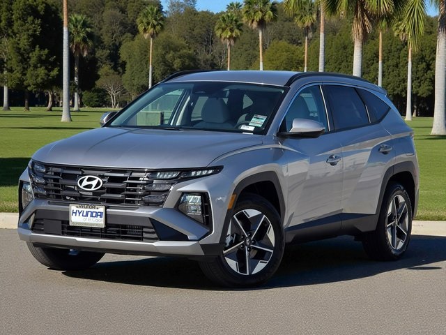 2026 Hyundai Tucson Hybrid SEL photo 2