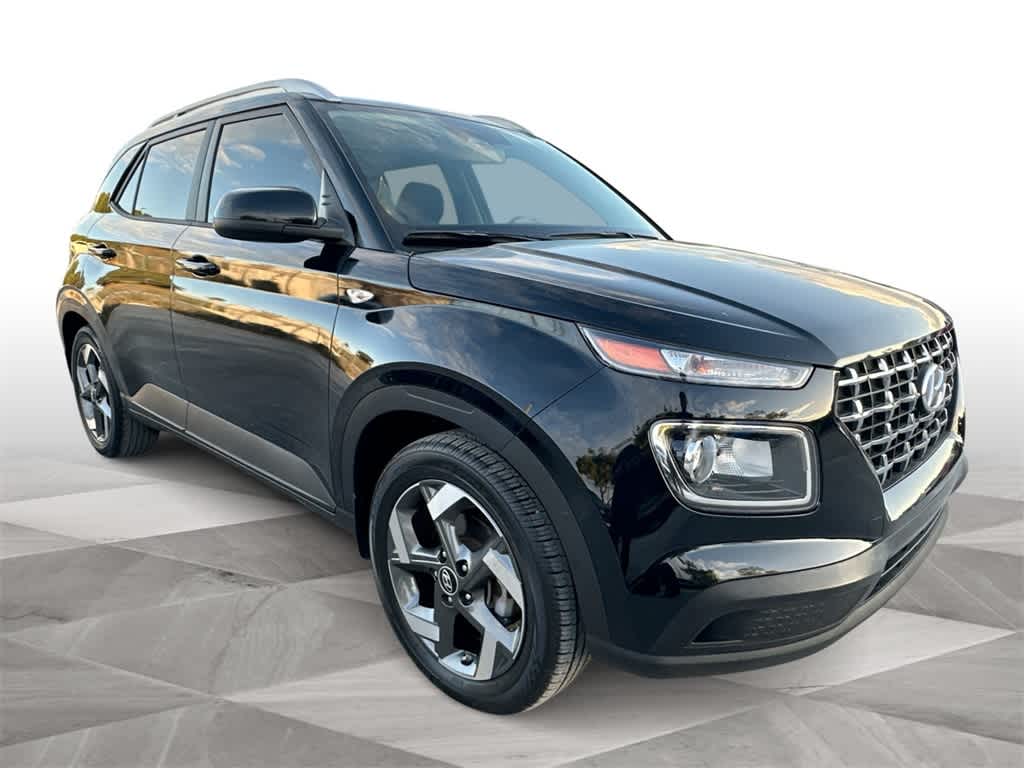 2023 Hyundai Venue SEL Limited photo 2