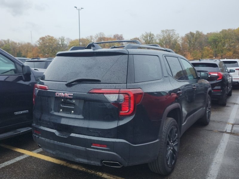 2023 Gmc Acadia SLE photo 3