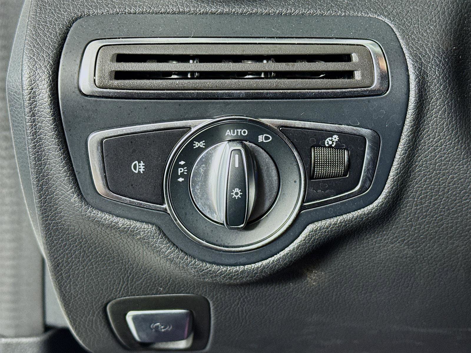 2021 Mercedes Benz C 300 Sedan photo 10