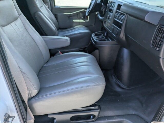 2021 Chevrolet Express 2500 Cargo photo 23