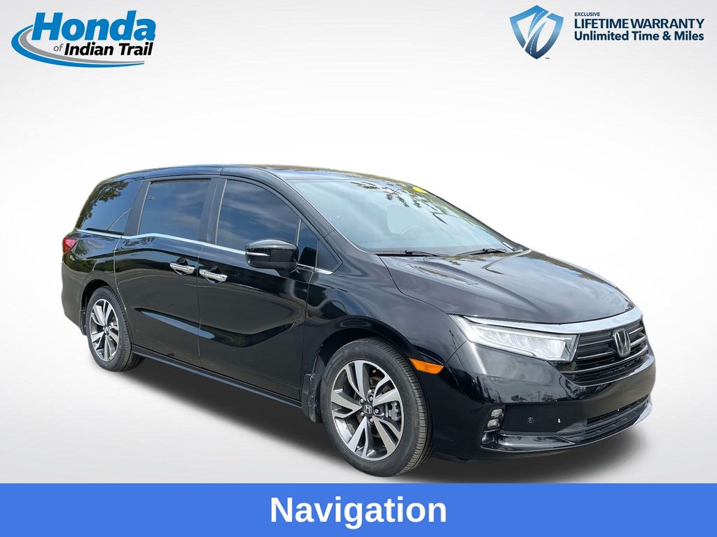 2024 Honda Odyssey Touring's photo