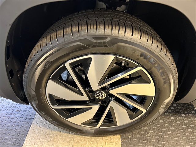 2026 Volkswagen Atlas SE Technology photo 9