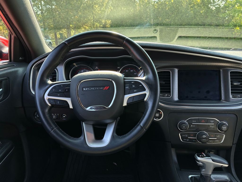 2018 Dodge Charger SXT Plus photo 26