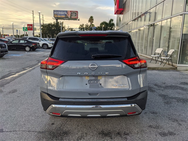 2022 Nissan Rogue Platinum photo 5