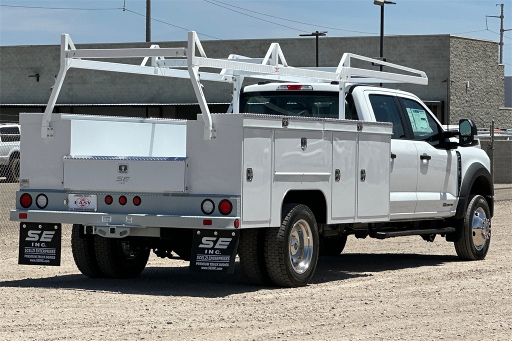 2025 Ford F-550 XL photo 4