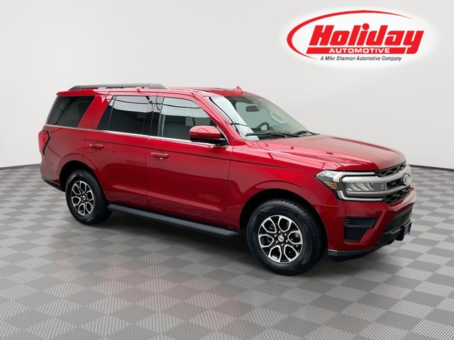 2022 Ford Expedition XLT's photo