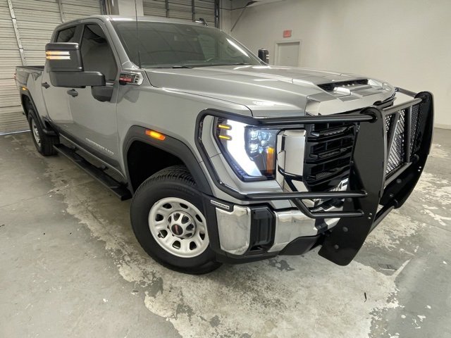 2025 GMC Sierra 2500HD Pro's photo