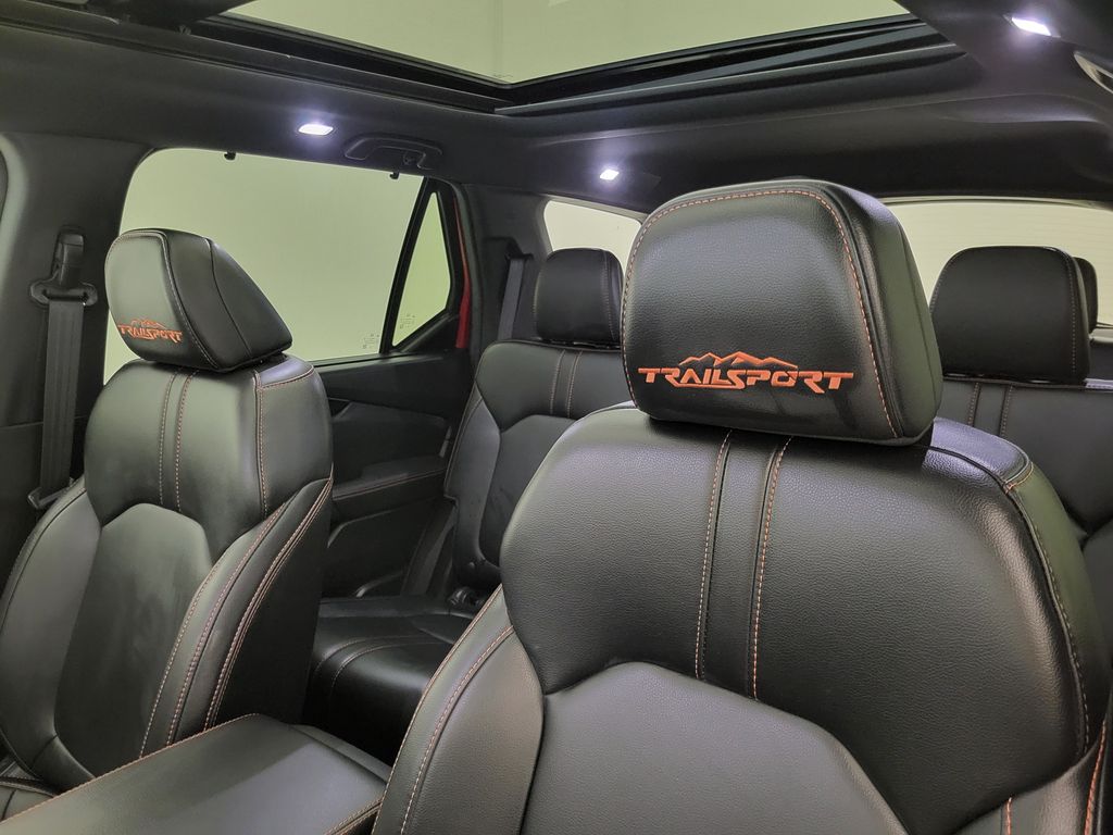 2025 Honda Pilot TrailSport photo 33