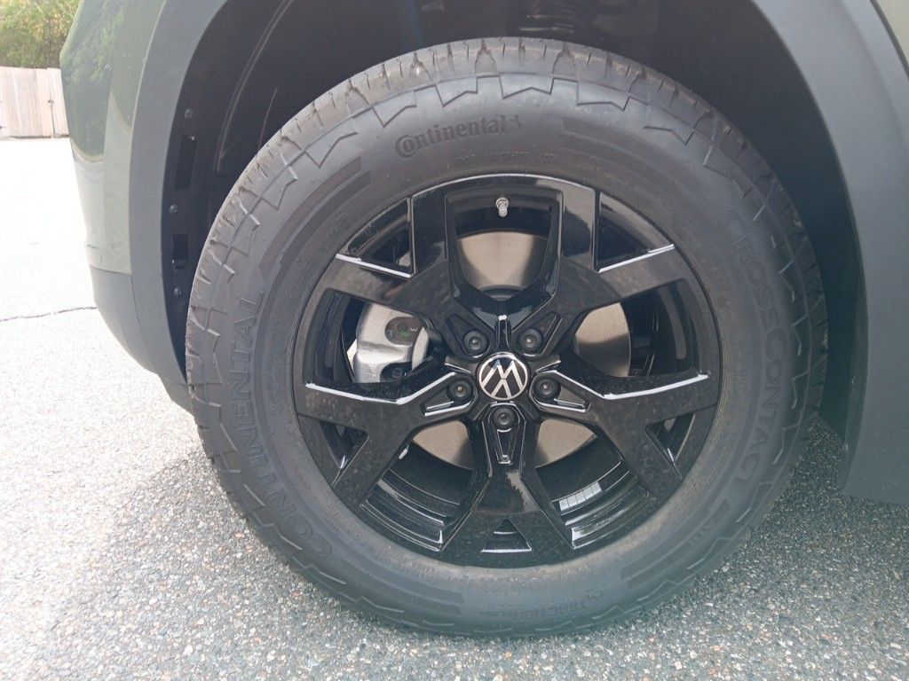 2025 Volkswagen Atlas Peak Edition photo 23