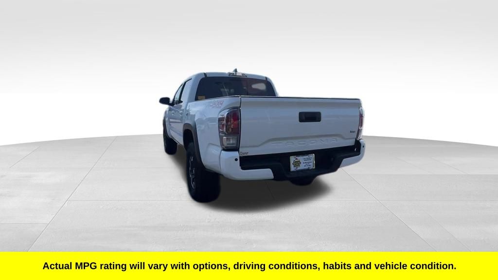 2023 Toyota Tacoma TRD Off-Road photo 4