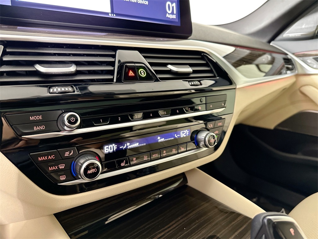 Used 2023 Blue Metallic BMW 540i xDrive image 21