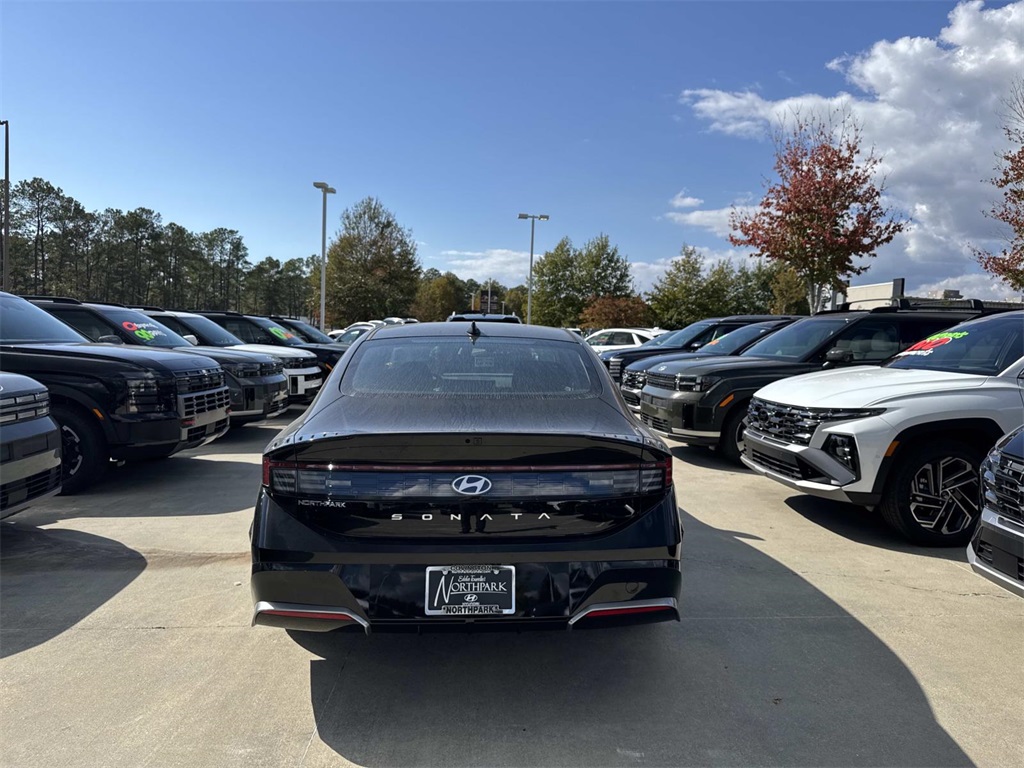 2026 Hyundai Sonata SEL Sport photo 3