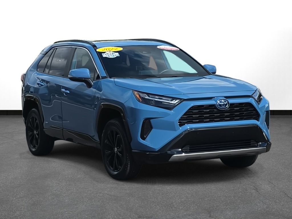 2022 Toyota RAV4 Hybrid SE photo 3