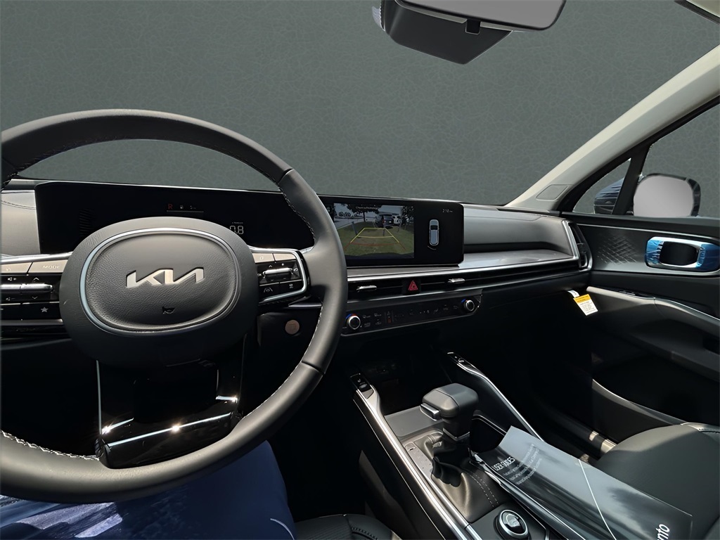 2025 Kia Sorento S photo 24