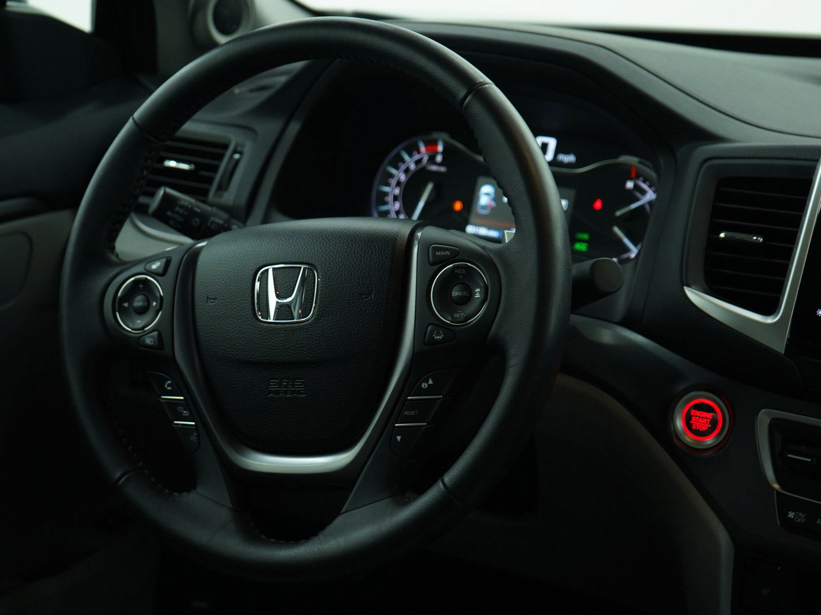 2020 Honda Ridgeline RTL photo 10