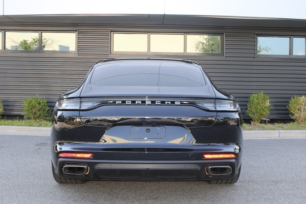 2023 Porsche Panamera E-Hybrid photo 6