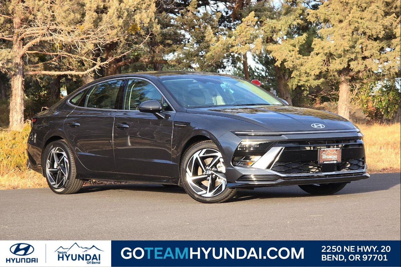 2026 Hyundai Sonata SEL's photo