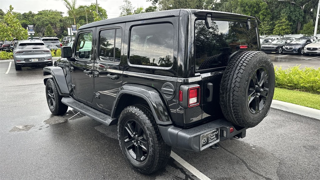 2021 Jeep Wrangler Unlimited Sahara Altitude photo 12