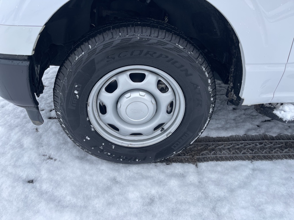 2021 Ford F-150 XL photo 3