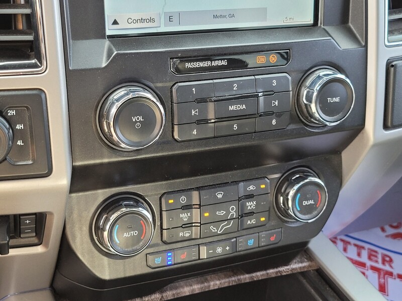 2019 Ford F-250 Lariat photo 22