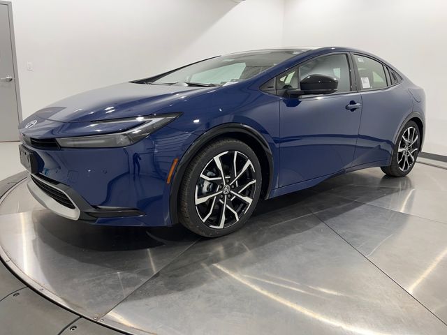 2026 Toyota Prius XSE Premium's photo