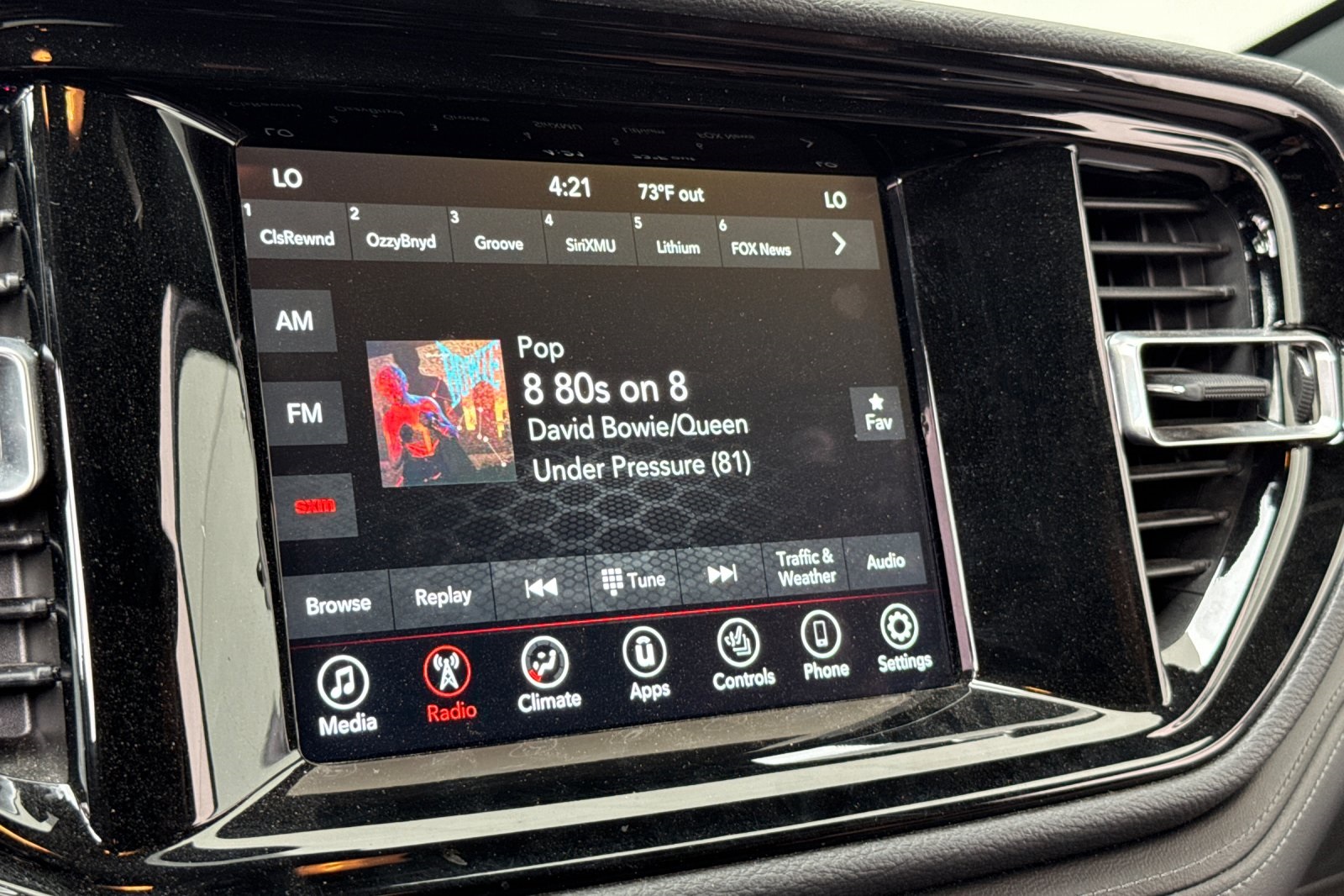 2024 Dodge Durango SXT photo 19