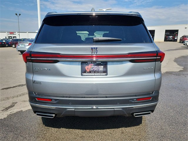 2026 Buick Enclave Preferred photo 2