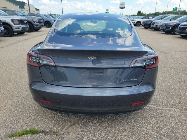 2018 Tesla Model 3 Long Range photo 18