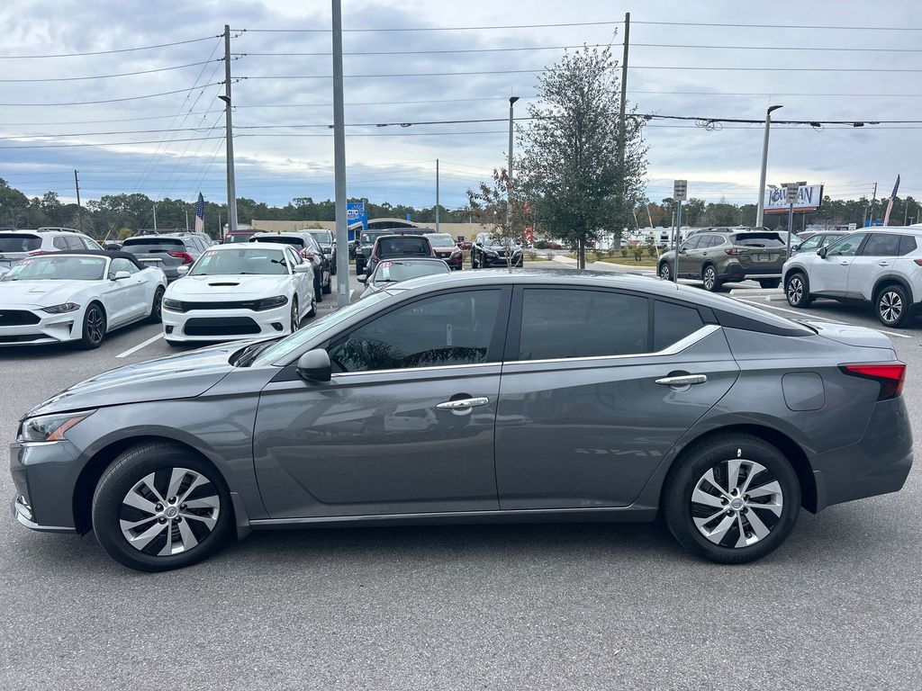 2025 Nissan Altima 2.5 S photo 4