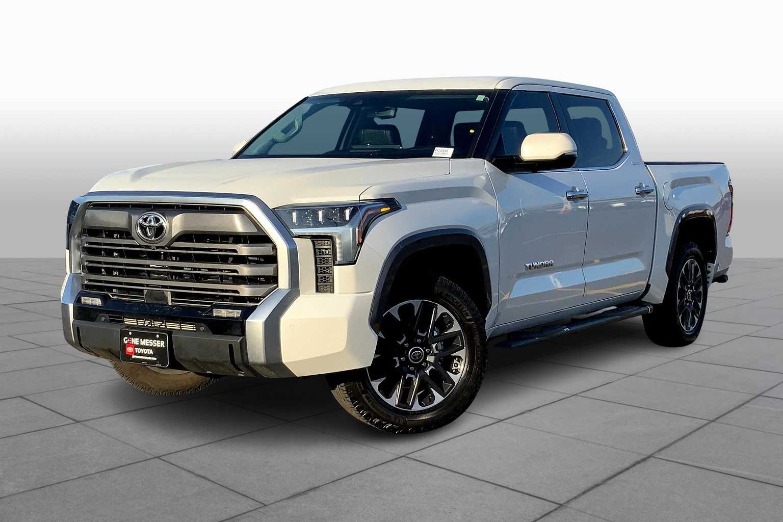 2024 Toyota Tundra Limited's photo