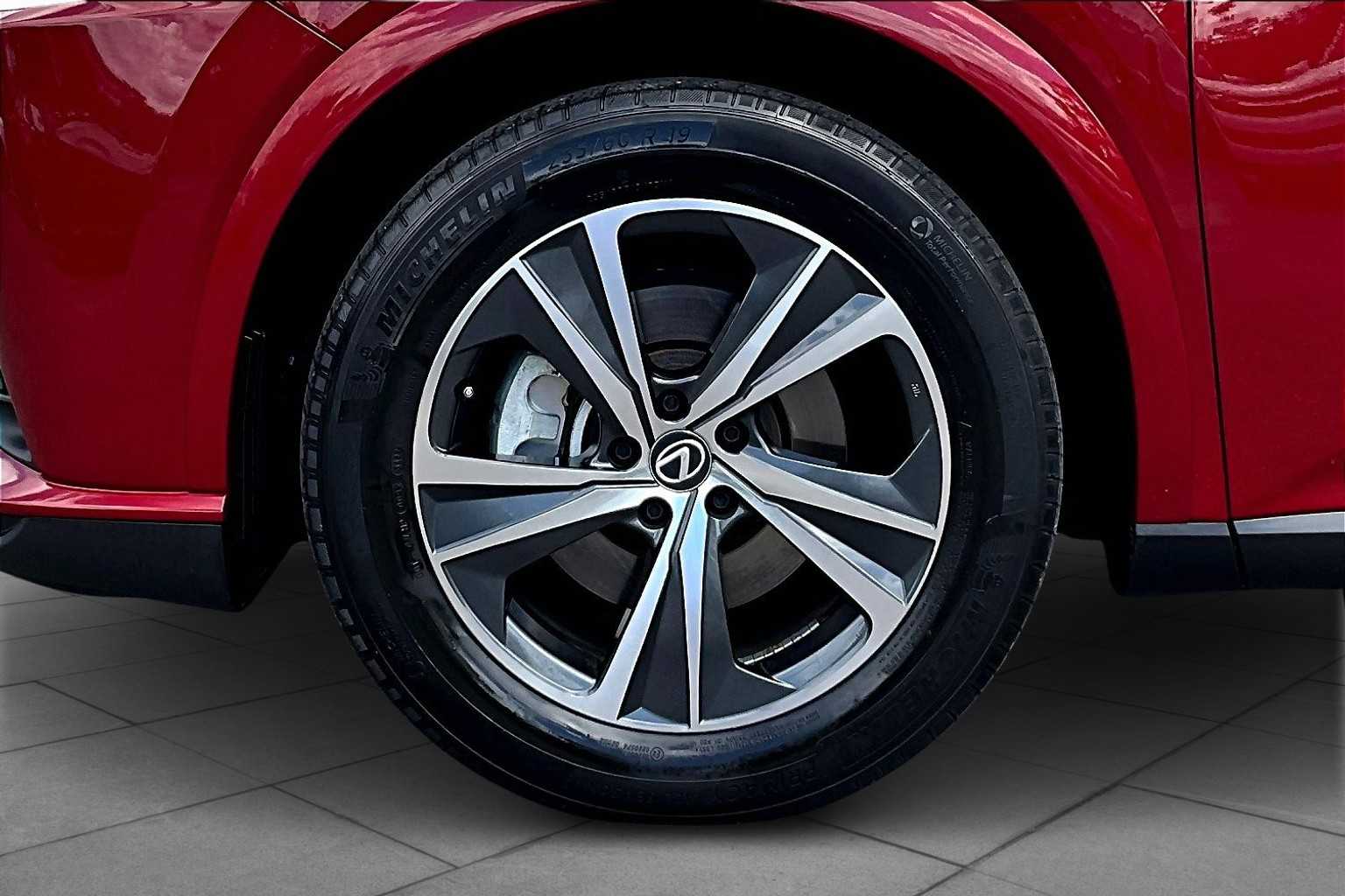 2023 Lexus RX photo 10