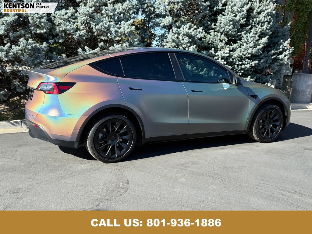 2023 Tesla Model Y Long Range photo 9