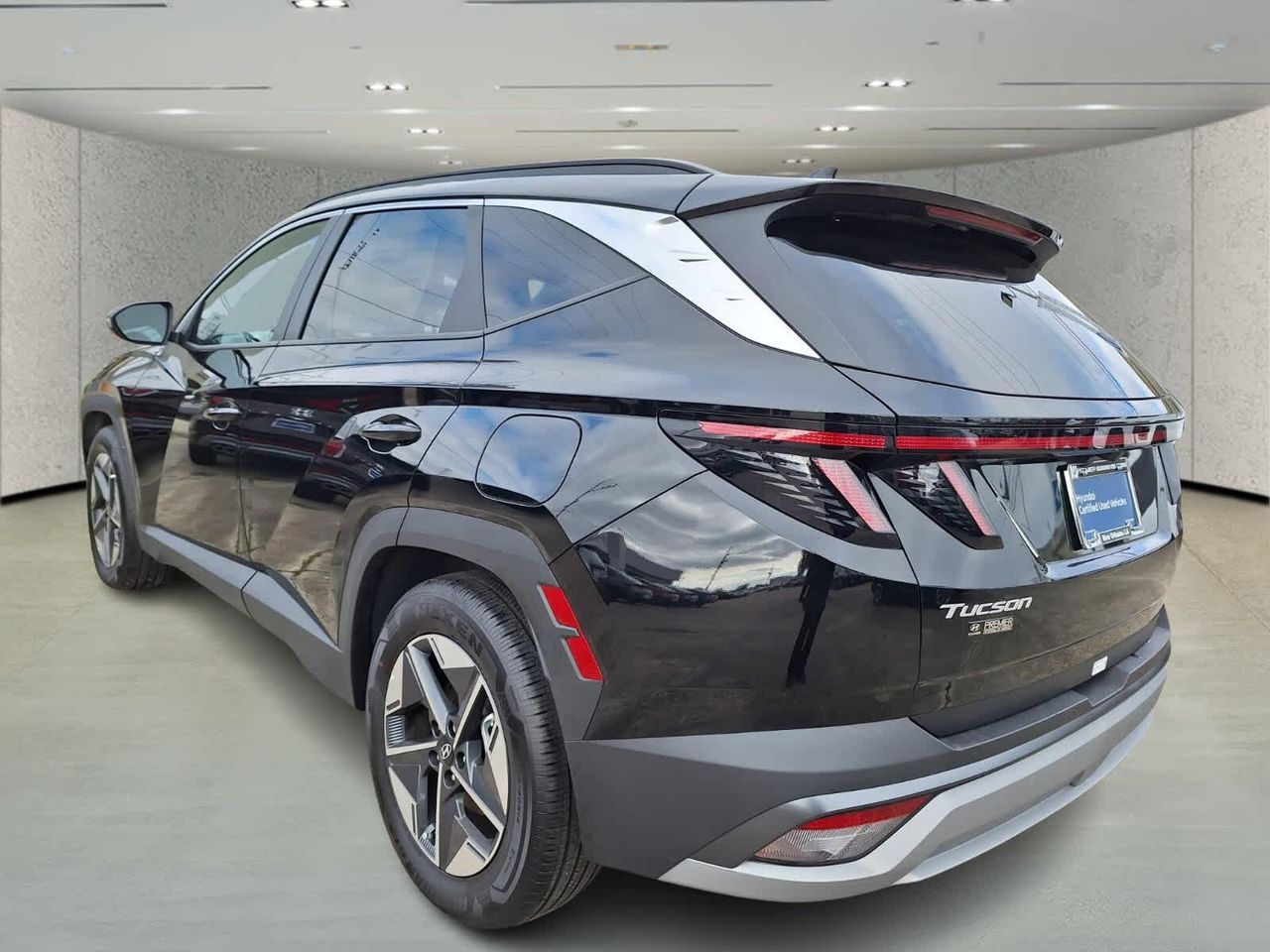 2025 Hyundai Tucson SEL Convenience photo 3