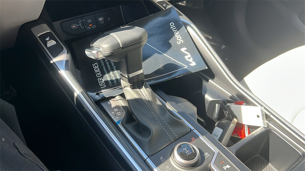 2025 Kia Sorento EX photo 21