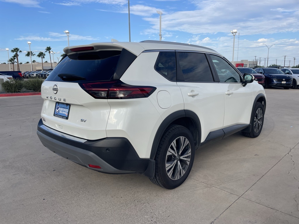 2022 Nissan Rogue SV photo 3
