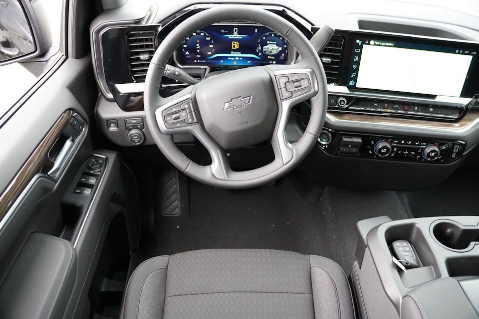 2026 Chevrolet Silverado 1500 RST photo 12