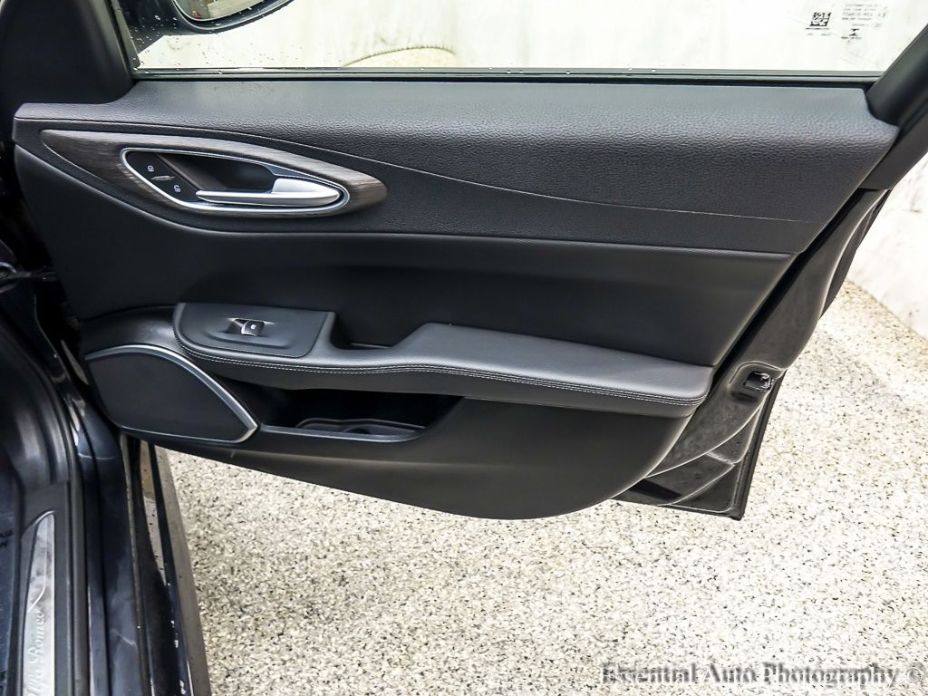 2022 ALFA ROMEO GIULIA (952) - Image 26