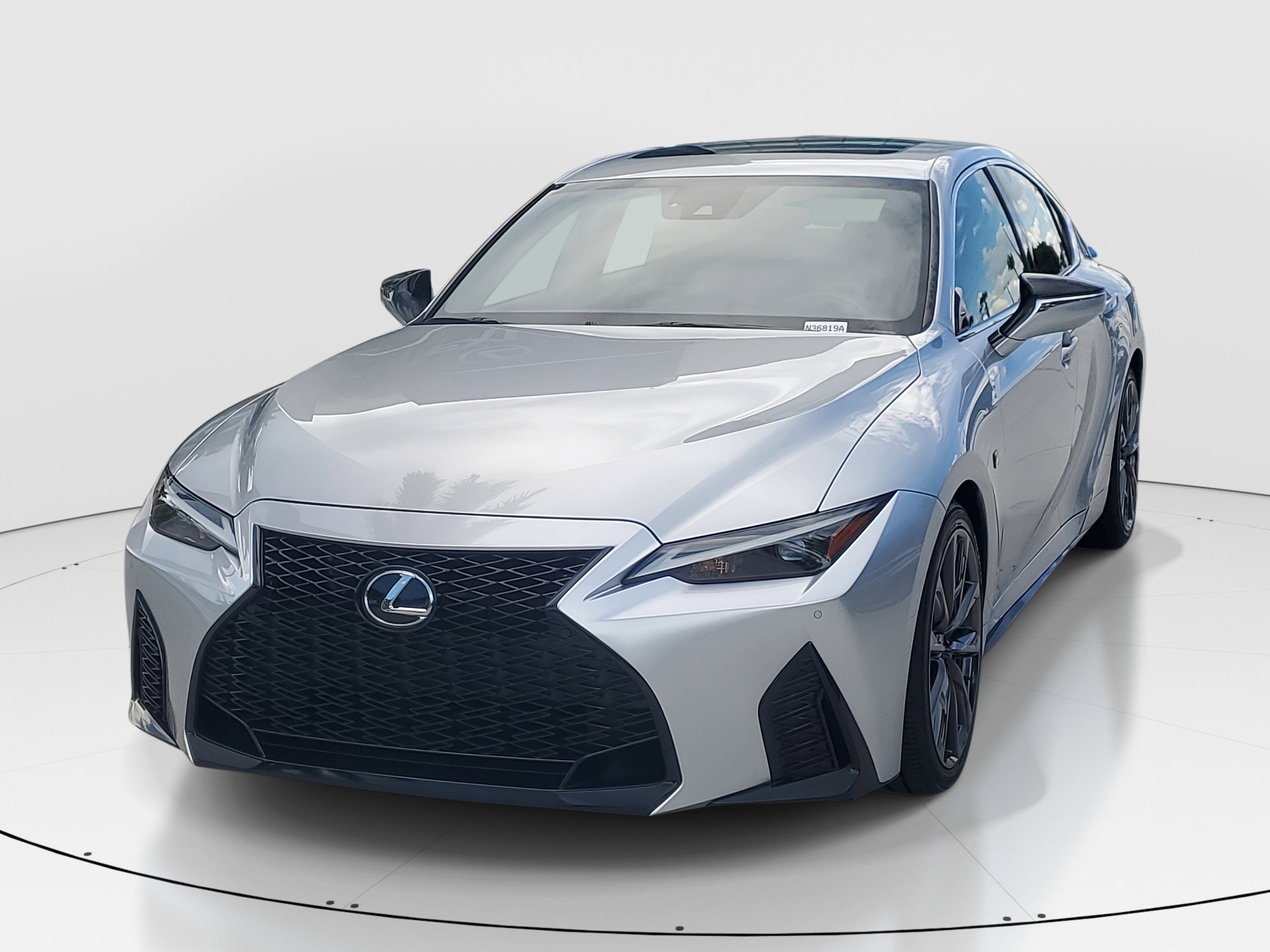 2023 Lexus IS 350 F SPORT photo 5