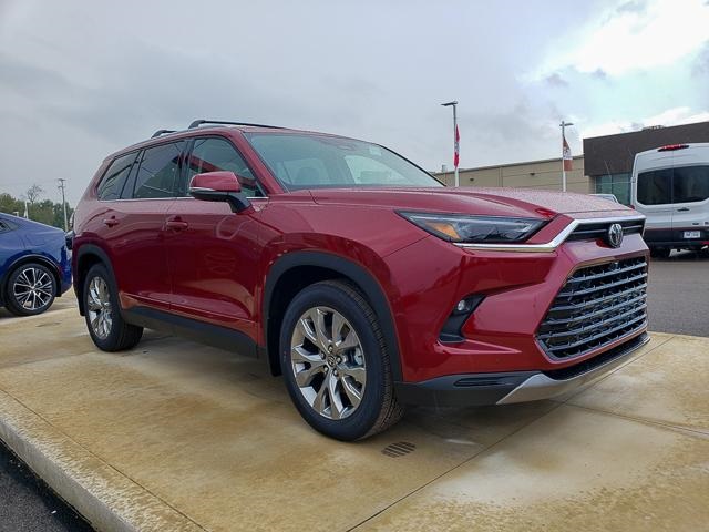 2026 Toyota Grand Highlander Limited photo 3