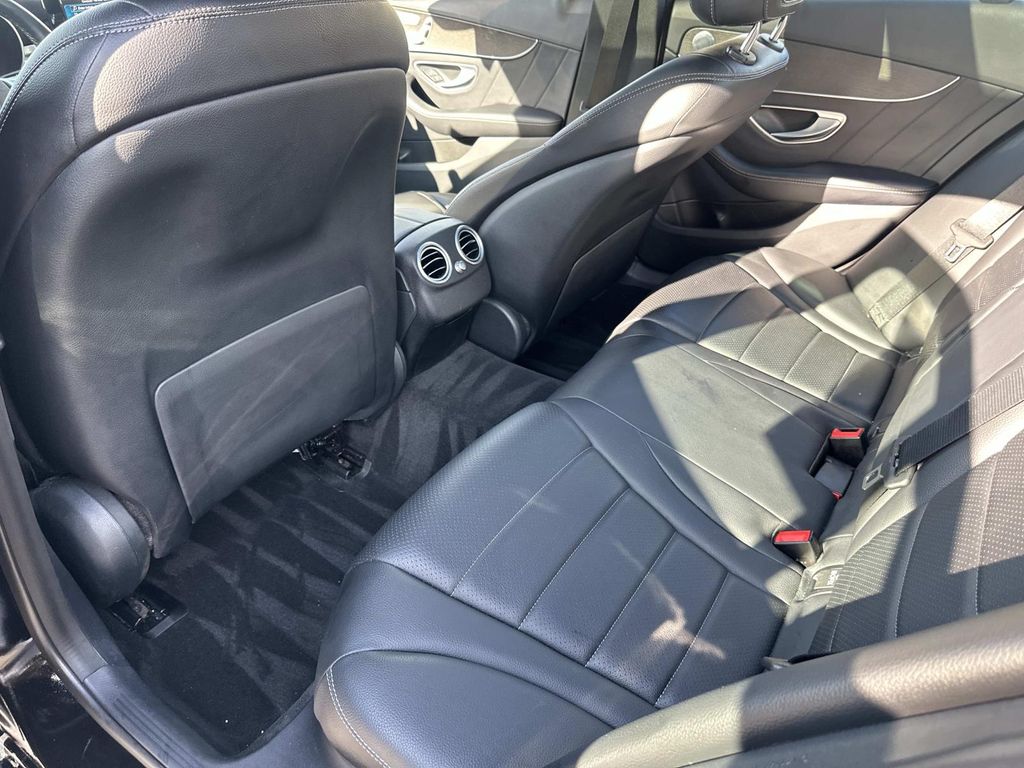 2019 Mercedes Benz C 300 photo 29